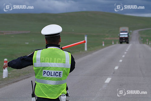 Орон нутгийн замд онхолдох осол нэмэгдэж байна